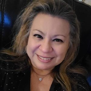 Meet your Posher, Veronica